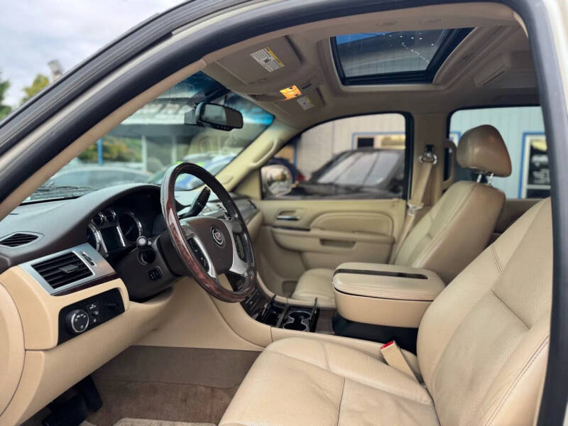 2010 Cadillac Escalade Premium