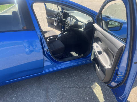 2020 Nissan Versa SR