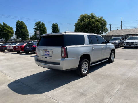 2017 GMC Yukon XL SLT