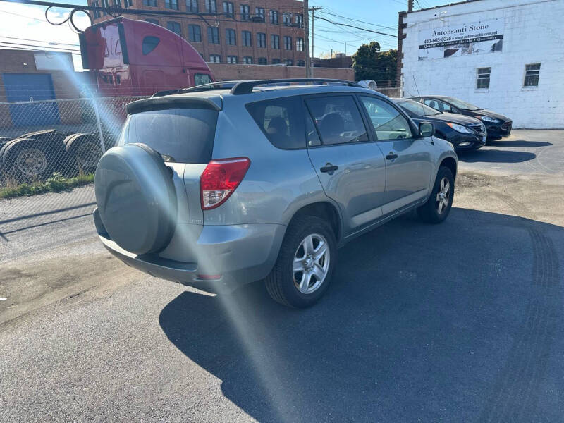 2008 Toyota RAV4 Base photo 19