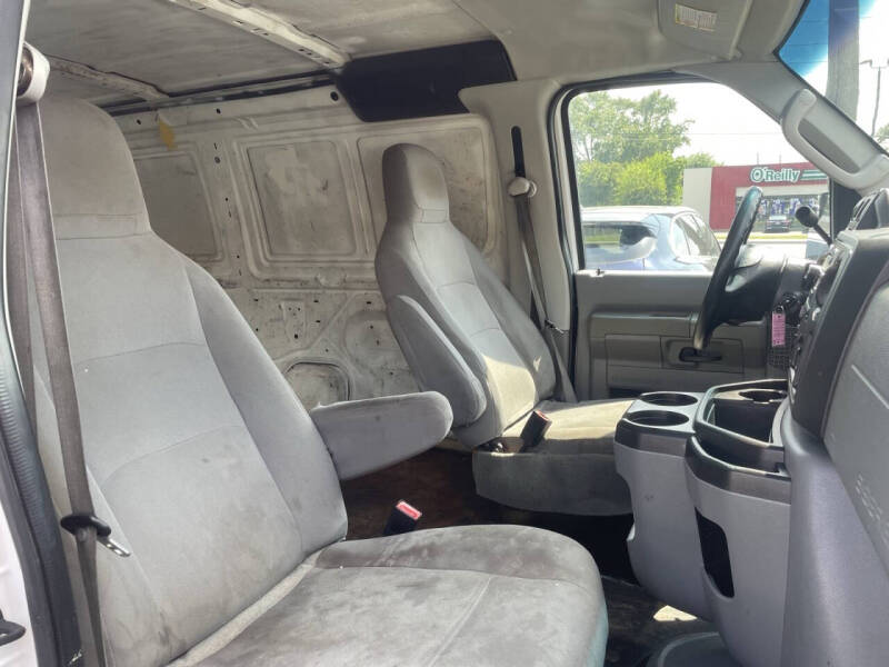 2010 Ford E-Series E-250