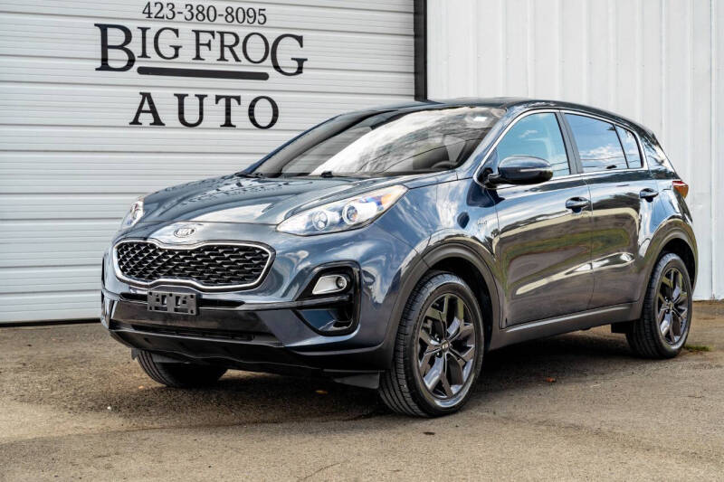 2022 Kia Sportage for sale at Big Frog Auto in Cleveland TN