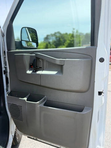 2016 Chevrolet Express 2500