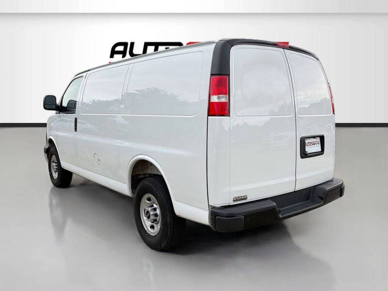 2025 GMC Savana 2500