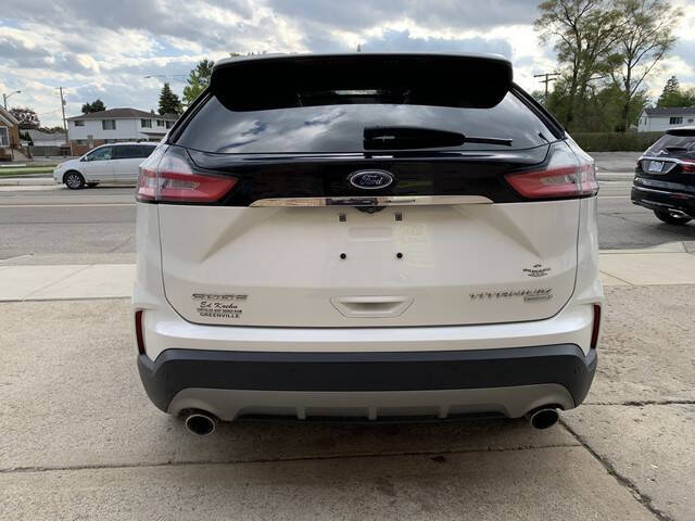 2020 Ford Edge Titanium