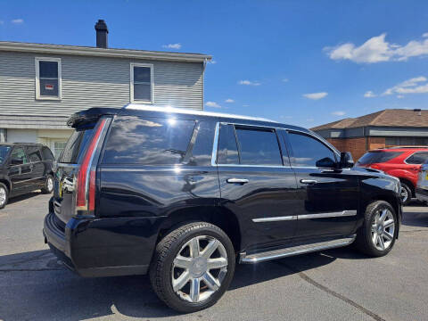 2015 Cadillac Escalade Luxury