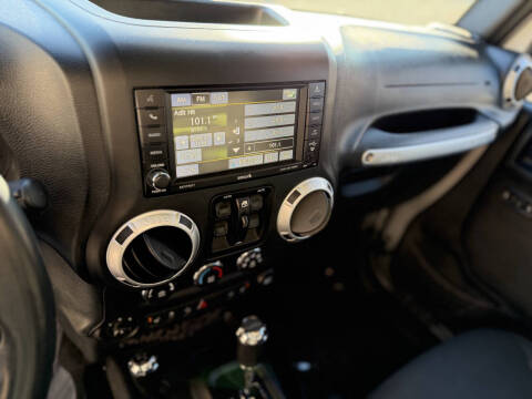 2016 Jeep Wrangler Unlimited Sahara 75th Anniversary