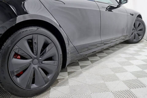 2023 Tesla Model S Plaid