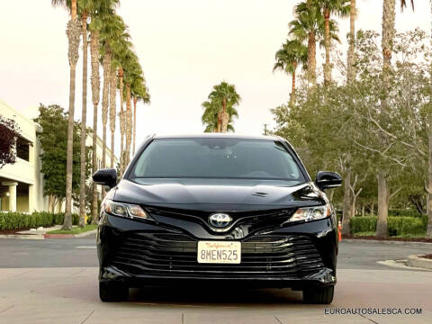 2019 Toyota Camry Hybrid LE