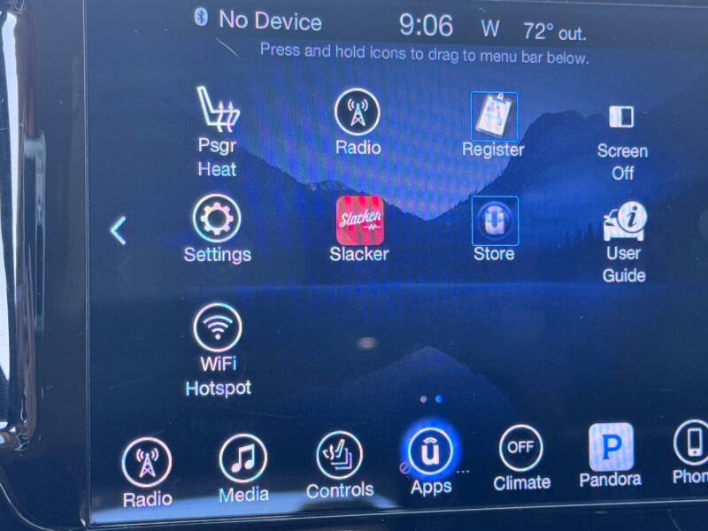 2017 Chrysler Pacifica Hybrid Premium