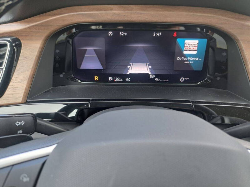 2025 Volkswagen Atlas SE