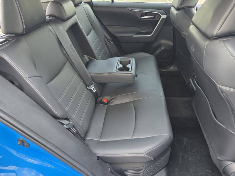 2021 Toyota RAV4 Hybrid XLE Premium