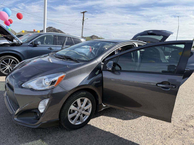 2017 Toyota Prius c Three