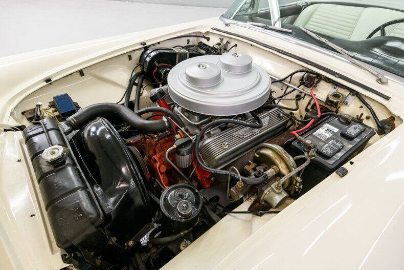 1957 Ford Thunderbird