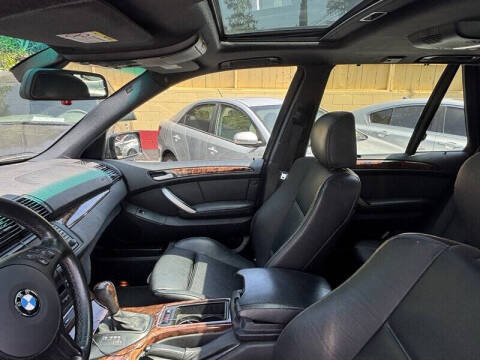 2003 BMW X5 4.4i