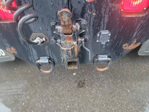 2004 Freightliner M2 106