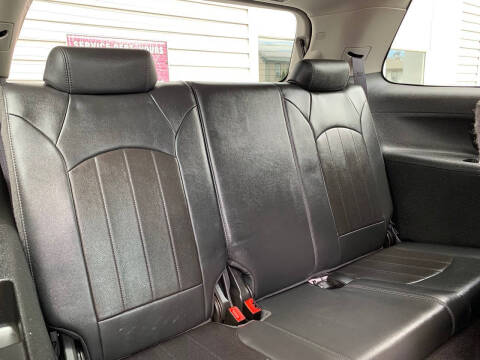 2011 GMC Acadia Denali