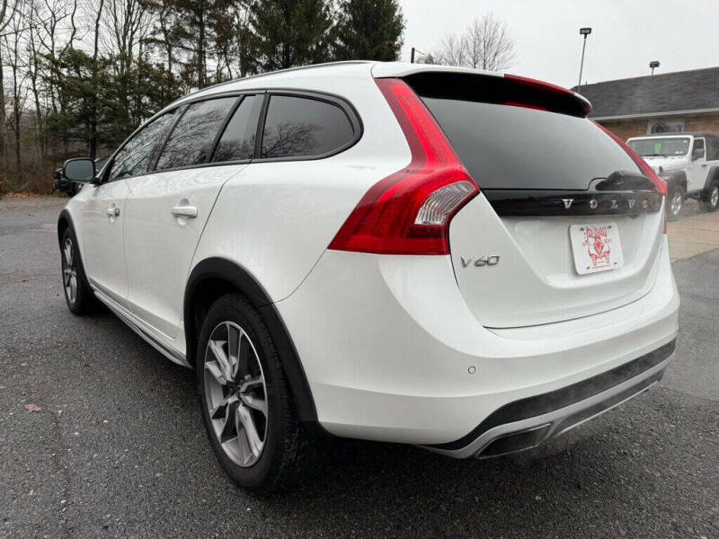 2018 Volvo V60 Cross Country T5 Premier
