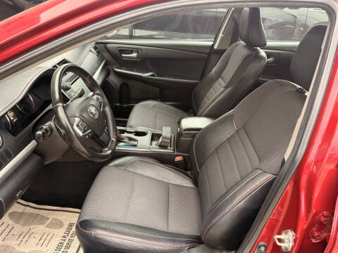 2016 Toyota Camry SE