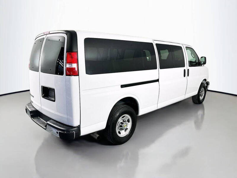 2024 Chevrolet Express LT 3500
