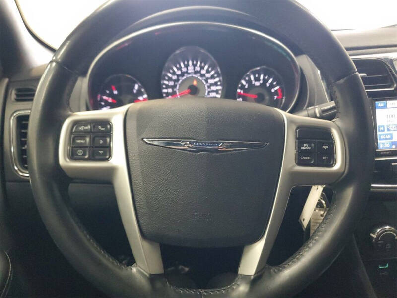 2012 Chrysler 200 Limited