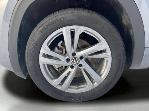 2024 Volkswagen Atlas Cross Sport SEL R-Line 4Motion