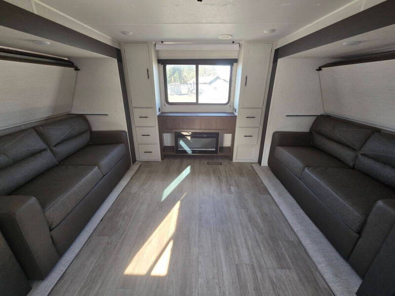2026 Prime Time RV Avenger 30PO