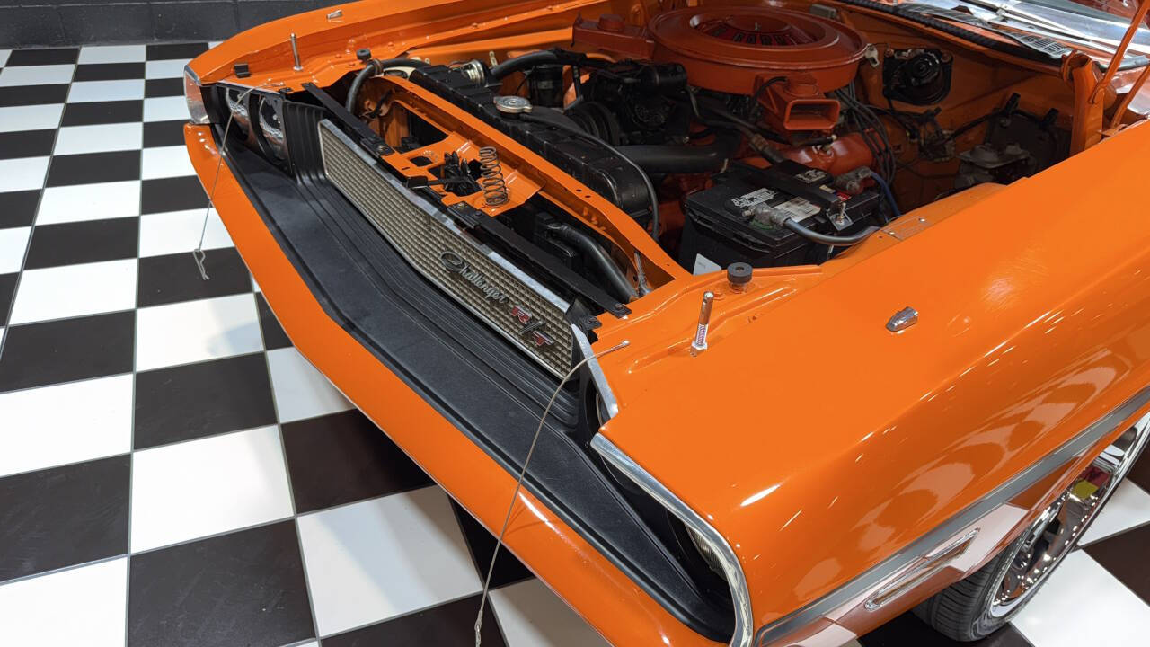 1970 Dodge Challenger 57