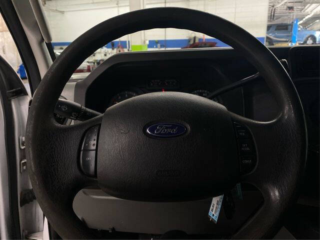 2013 Ford E-Series E-250