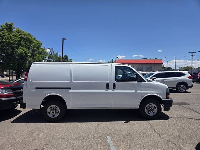 2024 GMC Savana 2500
