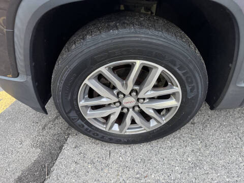 2017 GMC Acadia SLE-2