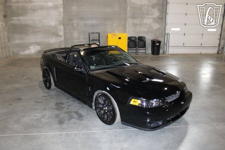 2003 Ford Mustang SVT Cobra