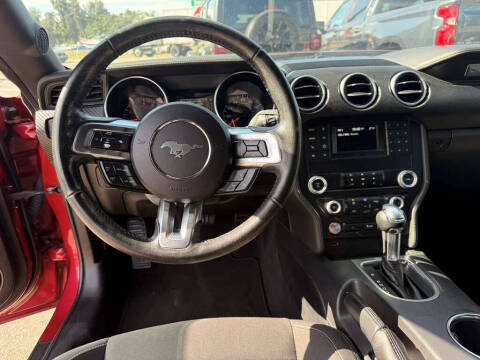 2022 Ford Mustang EcoBoost