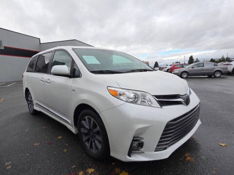 2020 Toyota Sienna for sale at Karmart in Burlington WA