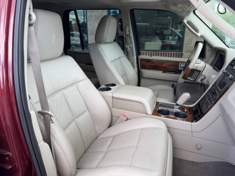 2012 Lincoln Navigator L