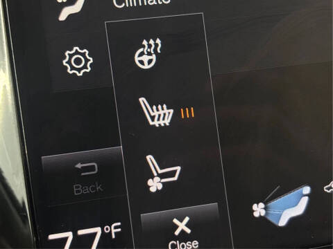 2020 Volvo XC90 T6 Inscription 6-Passenger