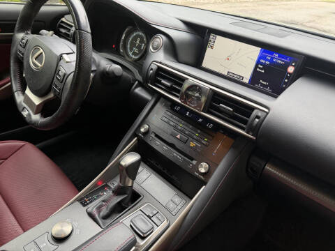 2018 Lexus IS 300