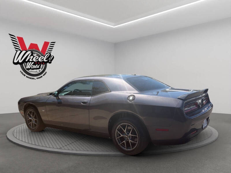 2020 Dodge Challenger SXT