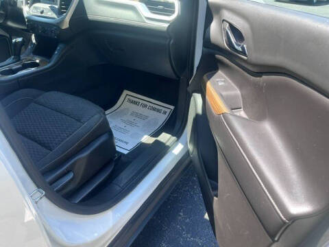 2017 GMC Acadia SLE-2
