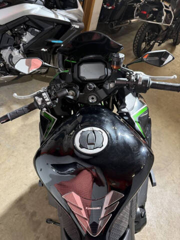 2023 Kawasaki Ninja 1000SX