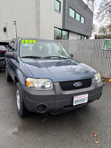 2005 Ford Escape XLS