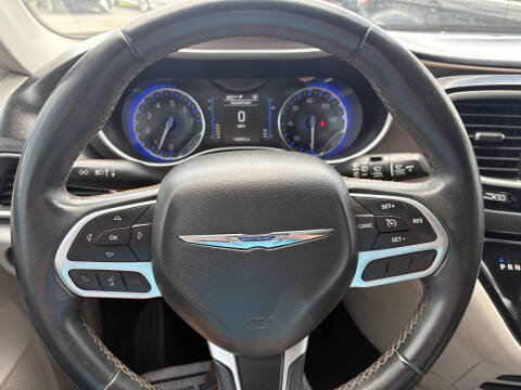 2017 Chrysler Pacifica Touring-L