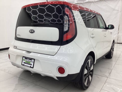 2017 Kia Soul +