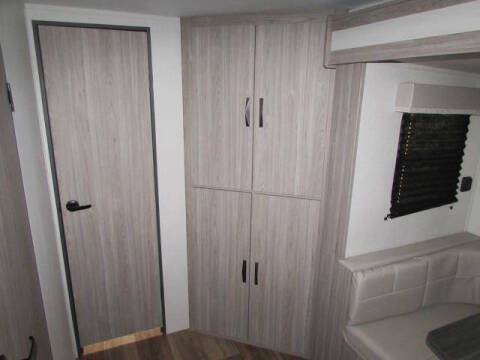 2025 KEYSTONE P 284QB