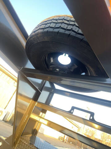 2024 MAXX-D 32'X102" Low-Pro Tandem D