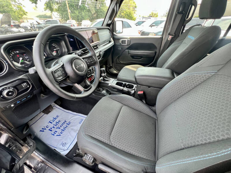 2025 Jeep Wrangler Rubicon 4xe