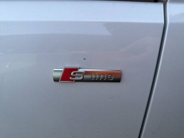 2022 Audi A4 quattro S line Prem Plus 45 TFSI