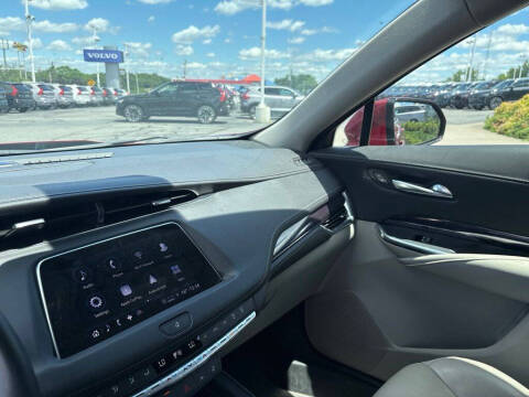 2022 Cadillac XT4 Luxury