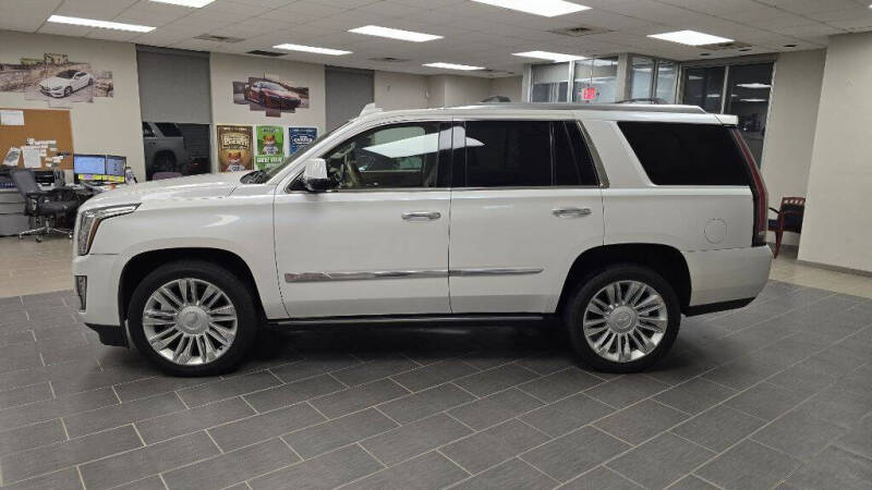 2016 Cadillac Escalade Platinum