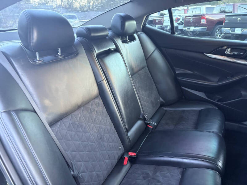 2017 Nissan Maxima 3.5 SR